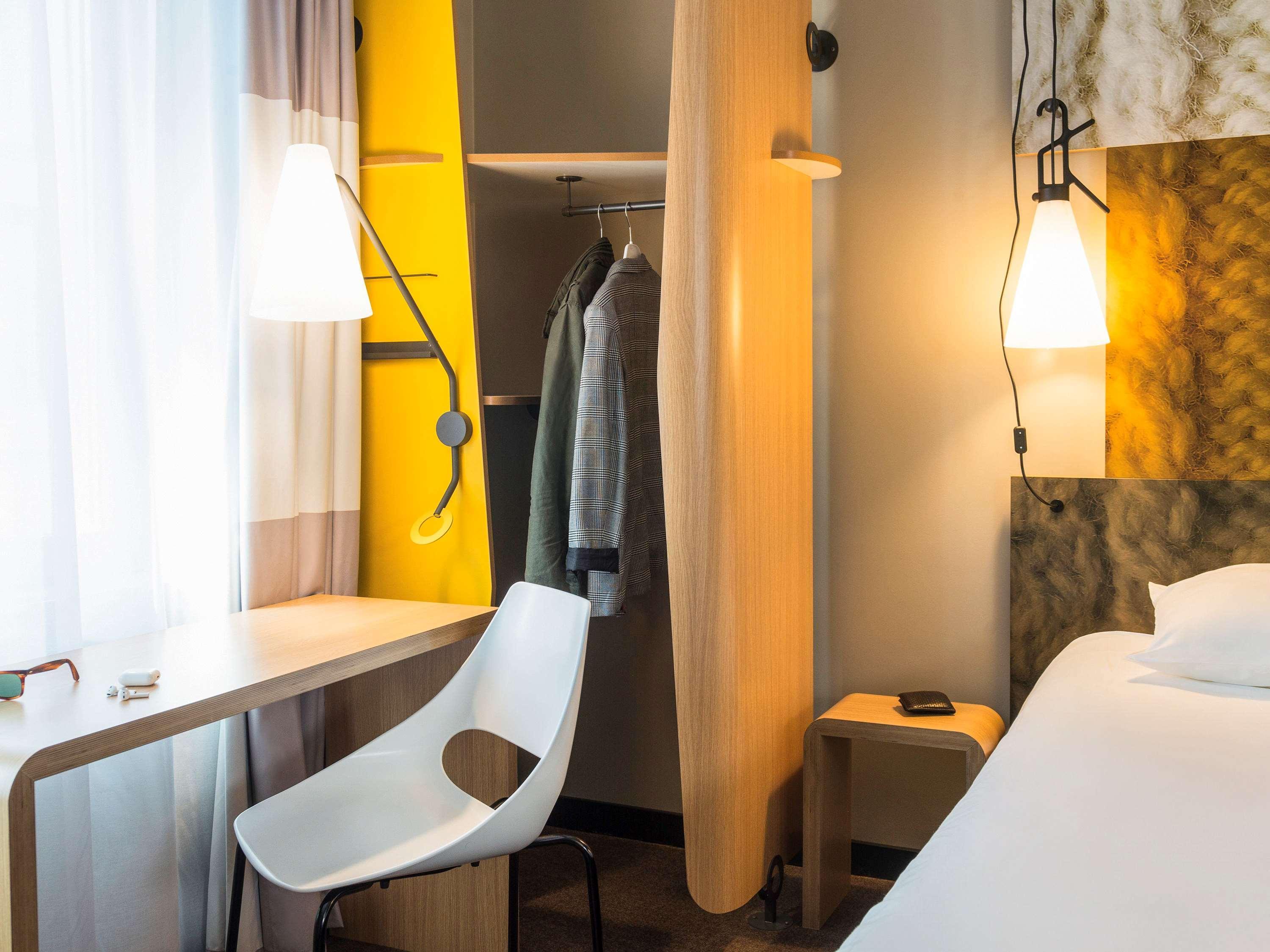 Ibis Brussels Centre Gare Du Midi Hotel 3*